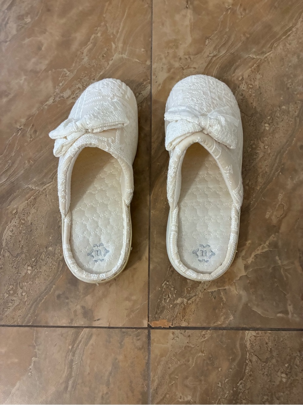 Nanette Lepore Cream Bow-Accent Quilted Slip-On Slippers